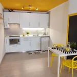 Διαμέρισμα The Yellow Urban Escape *